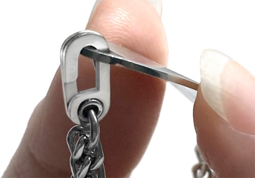 Closed Clasp on Tag Closed Clasp on Tag
